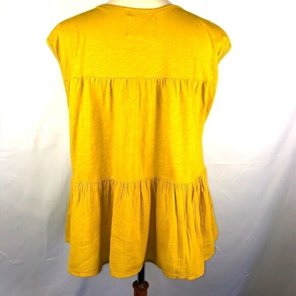 VELVET BY GRAHAM & SPENCER ANTHROPOLOGY TIERED TOP - Picture 5 of 7